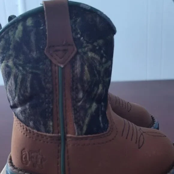 Faded Glory Toddler Size 3 Camo Boots Zip-Up - Picture 2 of 5